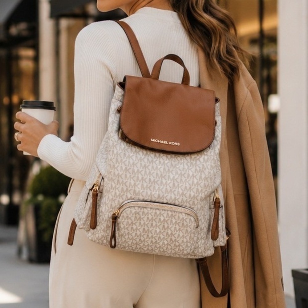 Michael Kors Abbey Vanilla Signature Logo Medium Backpack 35T9GAYB7B Gold Tone